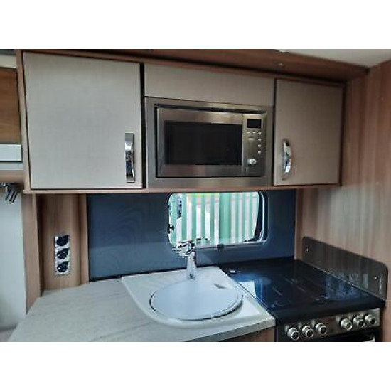 Swift Challenger 645 SE Twin Axle 4 Berth Tourer. 2014. Transverse Bed. £14495.00