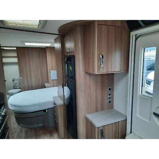 Swift Challenger 645 SE Twin Axle 4 Berth Tourer. 2014. Transverse Bed. £14495.00