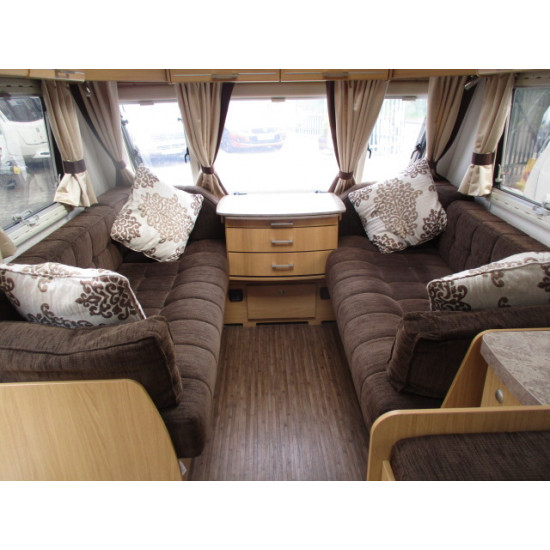 Elddis Crusader Tempest 6 berth 2011 Fixed triple bunk beds £10995.00